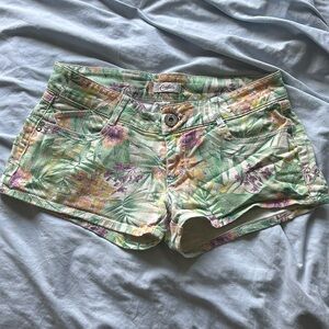 Candie’s Floral Print Denim Shorts Size 5